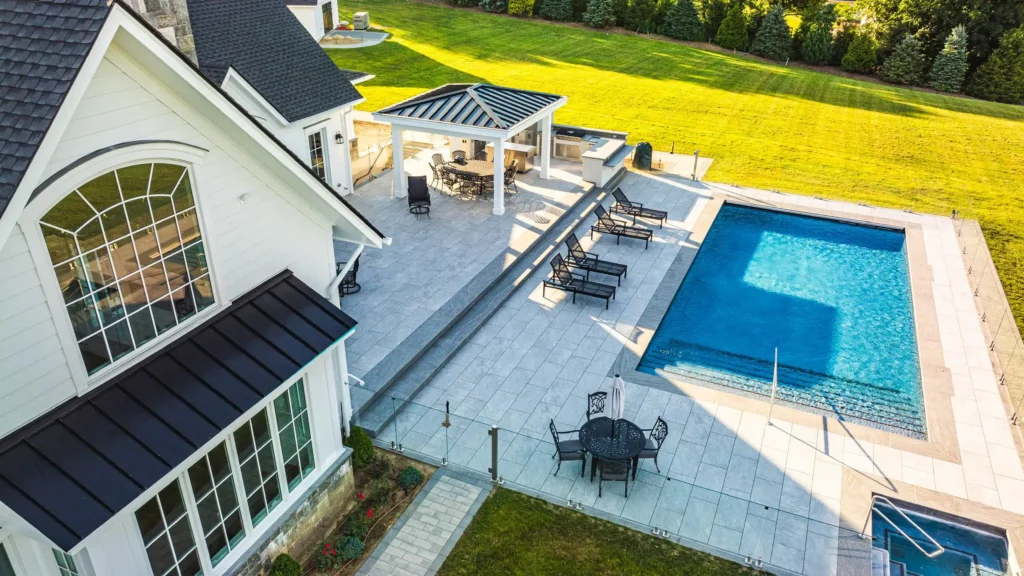 Farm Style Luxury Home 7
